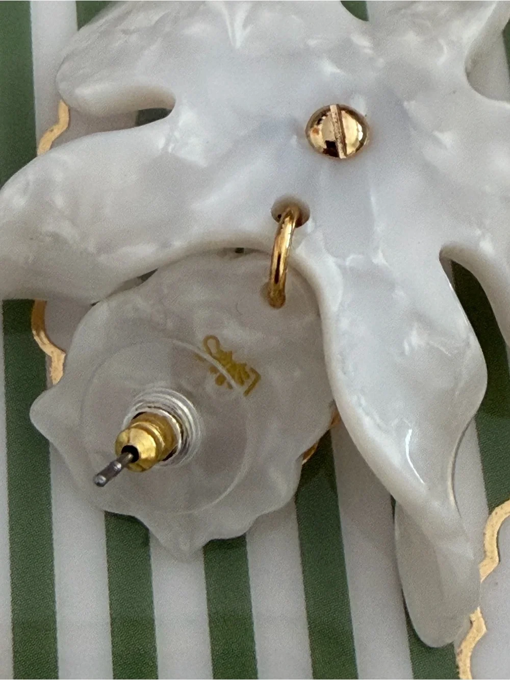 Mother of pearl small crystal lily earrings